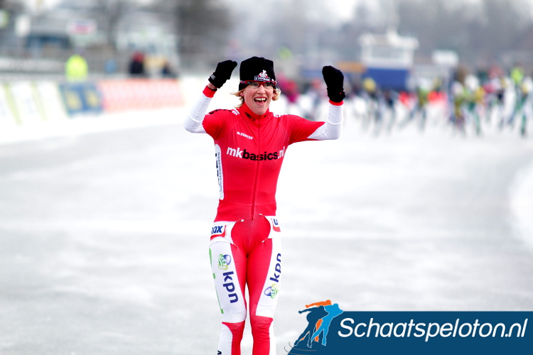 Mireille Reitsma, hier als winnares van De honderd van Earnewâld, zal net als oud-marathonschaatssters Alida Pasveer en Martine Dubling deel uitmaken van het nieuwe sectiebestuur marathon.