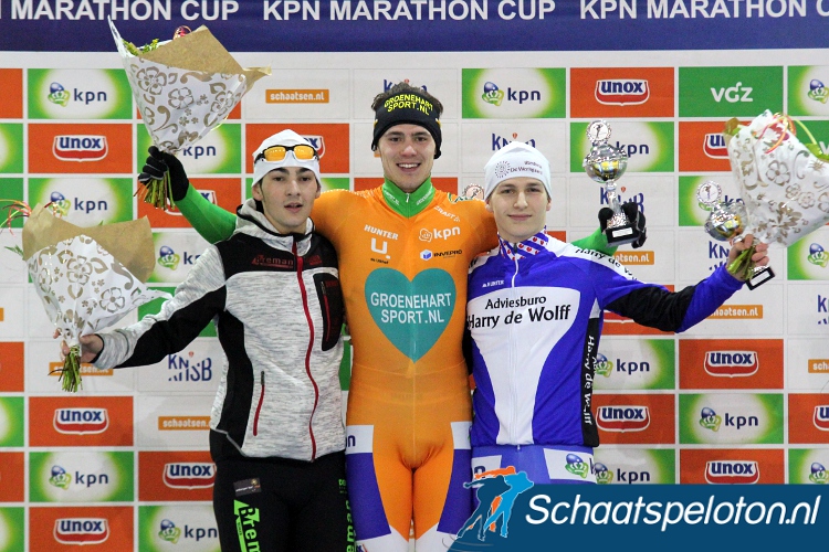 Winnaar Thom van Beek werd op het podium geflankeerd door Wim Dillen en Luc ter Haar.