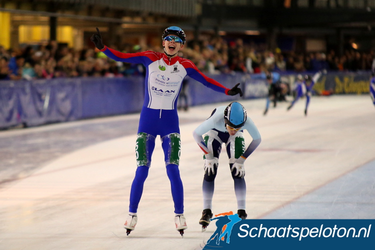 Jordy van Workum won de eerste wedstrijd in het 6-Banentoernooi in de C Divisie.