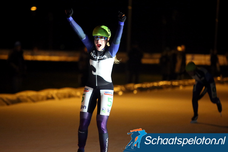 Daniëlle Bekkering sprint naar winst in Flevobokaal