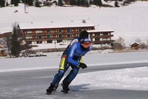 Andres Landman (Time Out Sport/zwembadplein.nl) op weg naar de zege in het Criterium op de Weissensee.