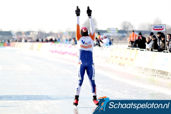 Durk Fabriek komt solo als winnaar over de streep van de Henk Angenent Classic.