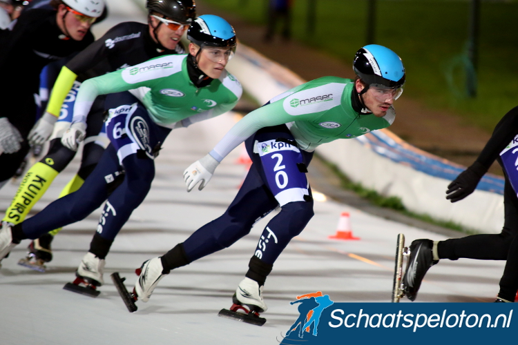 Cristian Sartorato (B6) en Brian Geronazzo (B20) afgelopen zaterdag in actie tijdens de eerste KPN Marathon Cup in Amsterdam.