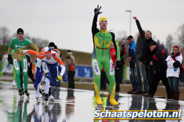 Gary Hekman wint de nieuwjaarswedstrijd in Biddinghuizen. 