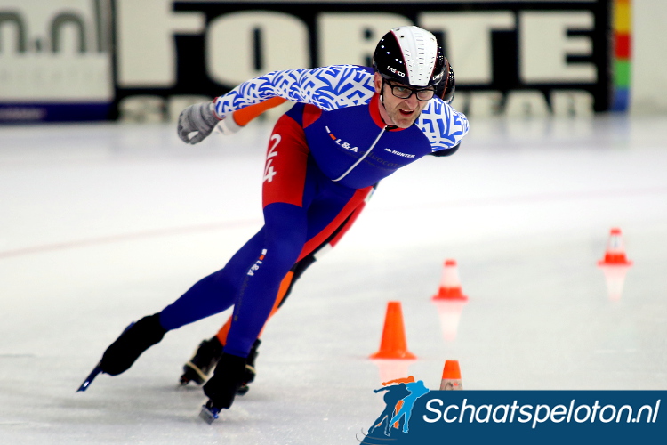 Stan Nelissen loste bij de Masters in de finale medevluchter Kees Hooft en klom met zijn zege op naar de tweede plaats in het klassement.